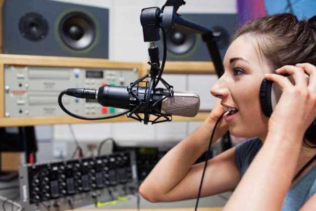 setting up private fm radio broadcasting in india