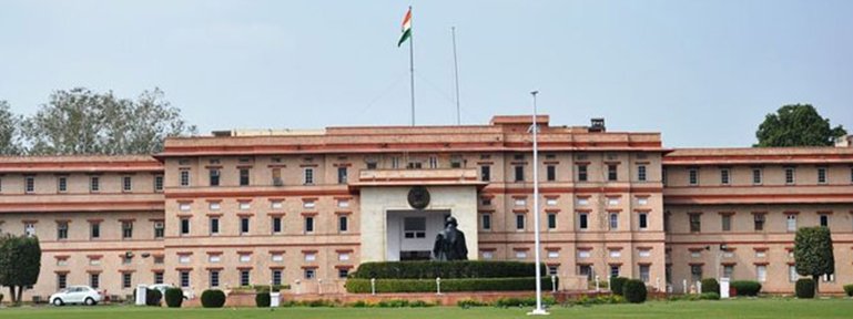 litigation information tracking and evaluation system